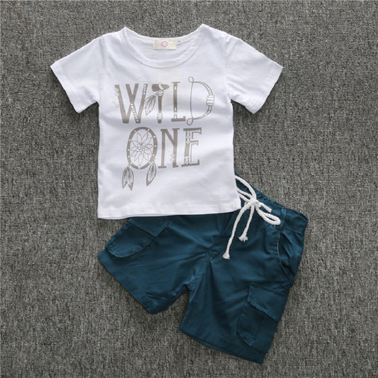 Short y remera "Wild One"